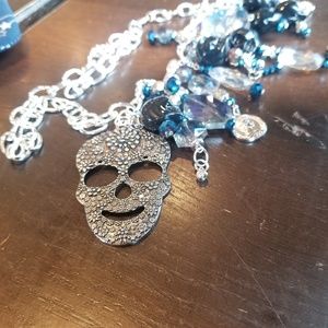 NWT Skull necklace/ 2 pair earrings set